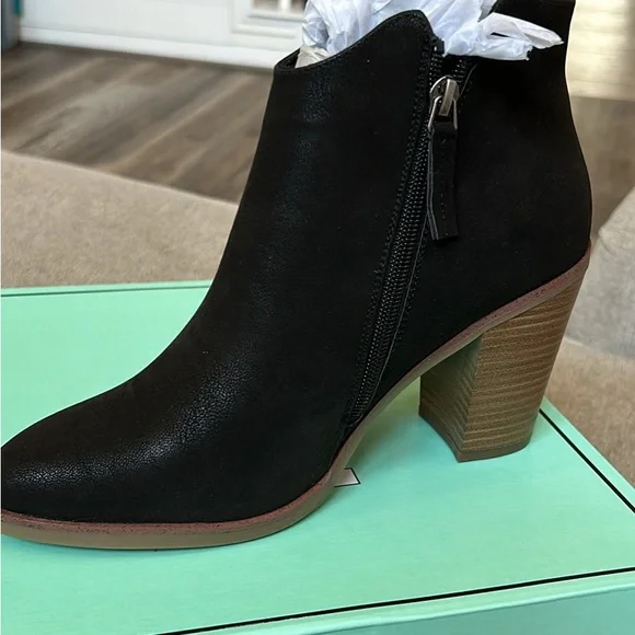 NIB women’s 7.5 - Picture 3 of 4